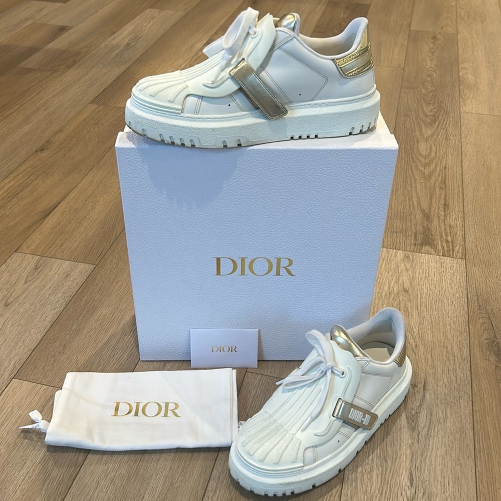 EUC DIOR Laminated Calf Sneaker (Sz 39)